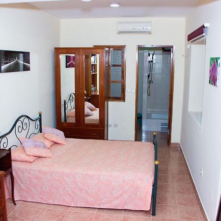 Residencial Chez Flor Apartment Porto Novo  Luaran gambar