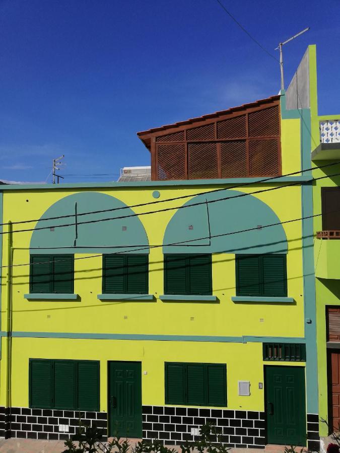 Residencial Chez Flor Apartment Porto Novo  Luaran gambar