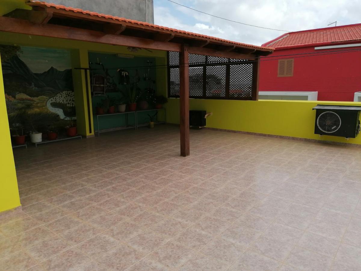 Residencial Chez Flor Apartment Porto Novo  Luaran gambar